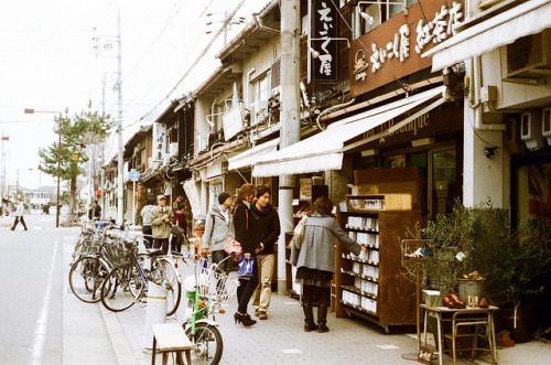 dreams-of-japan:  snap! in NAGOYA #6 by yochiko. on Flickr. 
