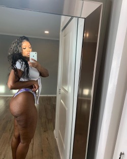 freakytyfromthachi:Send me a Freaky pic 