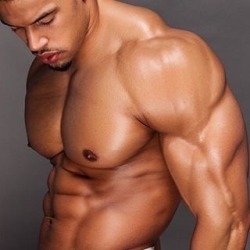 pec-men:  See more muscle pics at pec-men.tumblr.com/archive