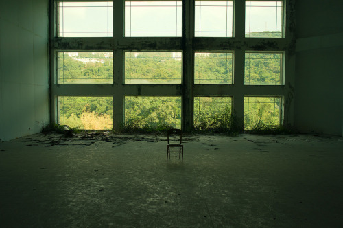 englishsnow:  { abandoned film factory } 