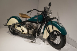 psychoactivelectricity:    1940 Indian Chief