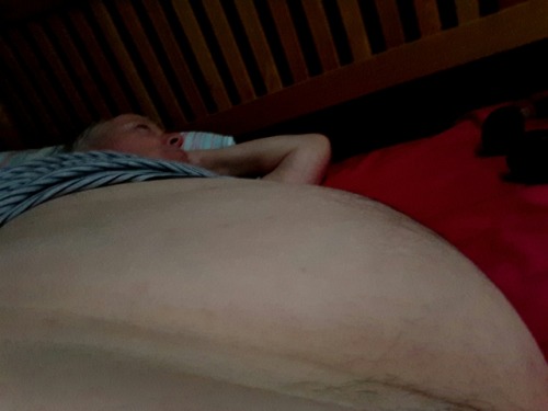 benjay2016: Fat blimp Sunday…overdid the chinese buffet
