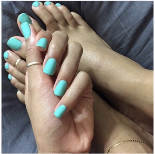 IG: Tonikamarie Pretty Long Toes