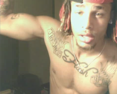 dominicanblackboy:  A sexxy moment wit yummy hotboy Flash Wade!😍
