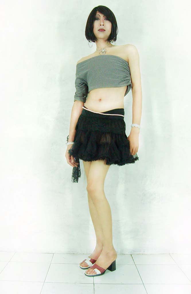 lovecourts:  A tirade of terrific trannies for your viewing pleasure. If you think