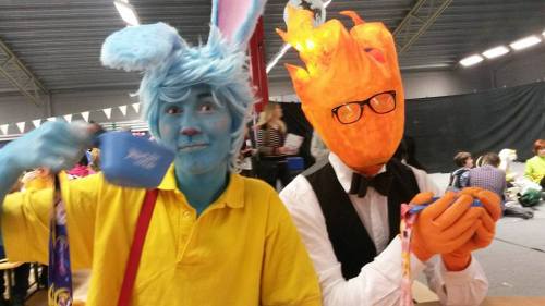 flaneurziggy:A serious shout out to my bff Joel that made the most amazing and stunning Grillby cosp