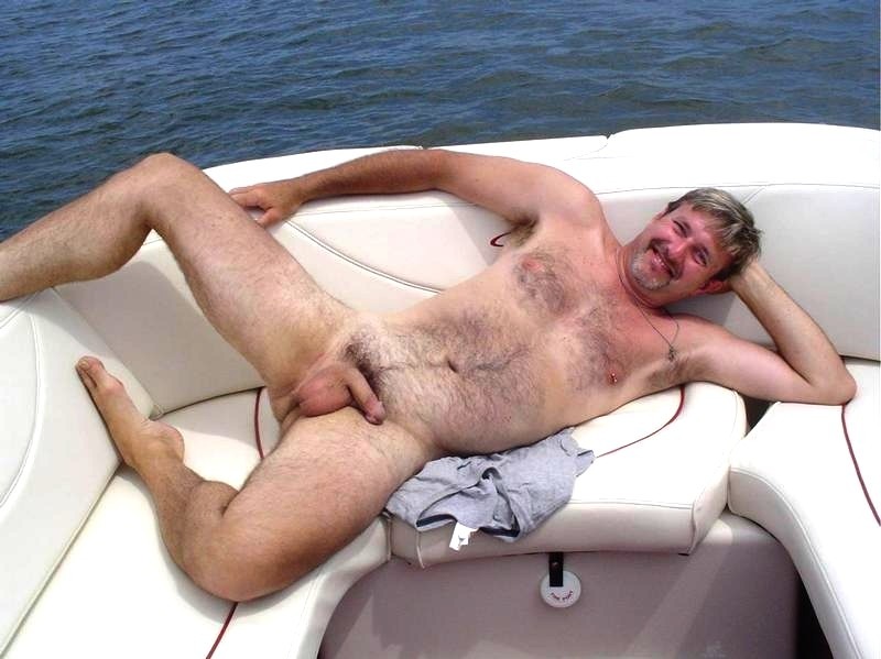 matureandruggedmen:  These pics are ‘as is’ from the Net: I have done no editing