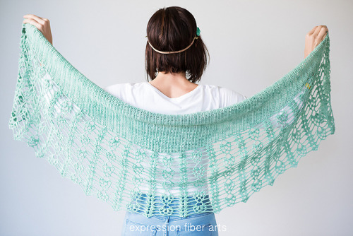 nesting-tendencies:Pistachio Falls Crescent Shawl by Kristina Smiley on Ravelry