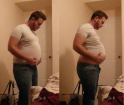 keepembloated: needsmorebeef:  Looks like someone’s just realised how fat he’s become!   That “where are my feet” moment. 