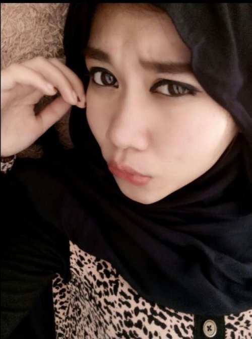 mohdidris7279: cucimatasedunia: Miss J, ex hijab model Mke comel syg