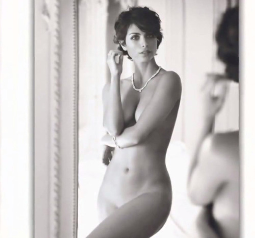 celebstarnude:  Morena Baccarin