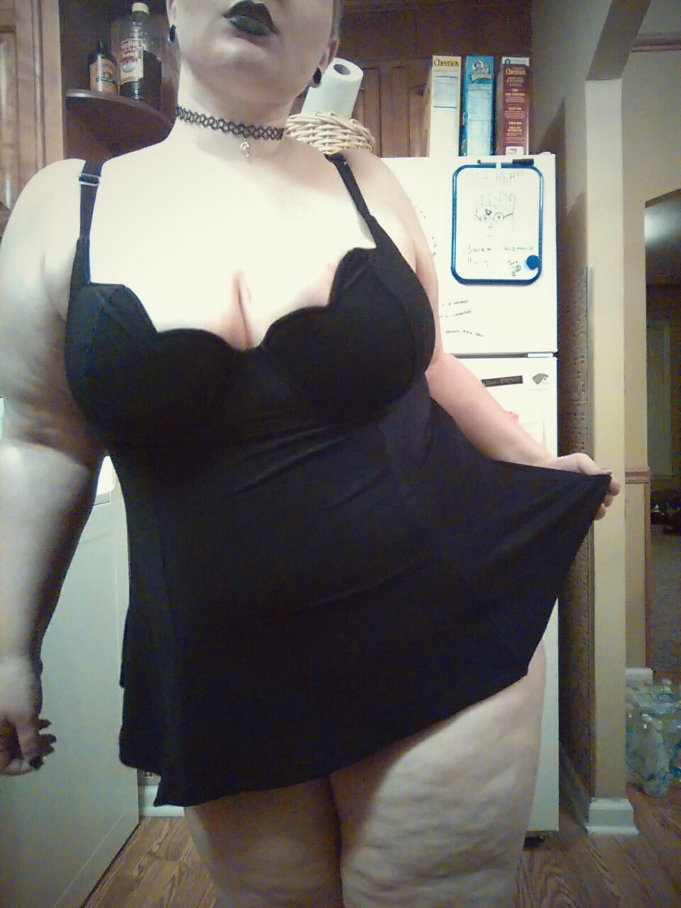 rollsofdestiny:  maximusbbwdreamer:  rollsofdestiny:  I should actually go swimming