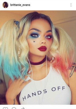 vanillascentedthot:  Okayy so she is fucking gorgeous, her makeup skills is incredible. I want her to be Harley Quinn now 