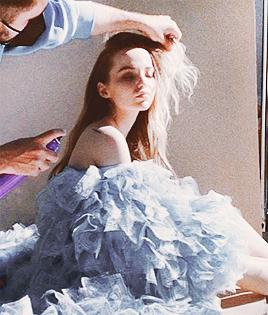 osnapitsariana:dove cameron✧baby blue bts ✧ ph. by thefasteddy (2021)