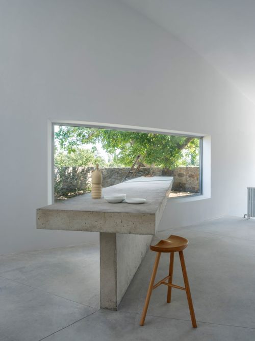 keepingitneutral: Casa del Nogal, Ávila‎, Spain, Designed by Raúl Almenara,Photographs by Juan Baraj