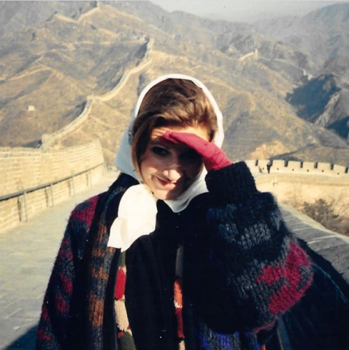 theorganasolo:Carrie Fisher visits the Great Wall of China