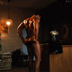somethinucaneat:  Jean-Claude Van Damme cakes #VDay #Love  My favorite scene from