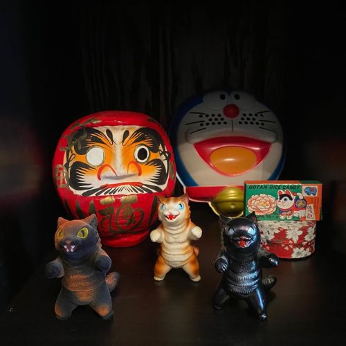 Some of my dad’s figures. @konatsuya #konatsuya #cats #doraemon #botanricecandy #daruma https://www