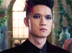 nephilimalecs:malec + ridiculously long staring contests: part 1/?