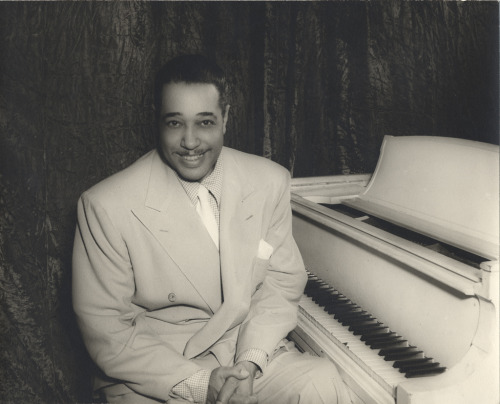 XXX musician-photos:  Duke Ellington  photo