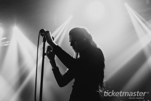 lynnpvris:  PVRIS / Doncaster Dome / 26.11.15 by Steven Haddock 