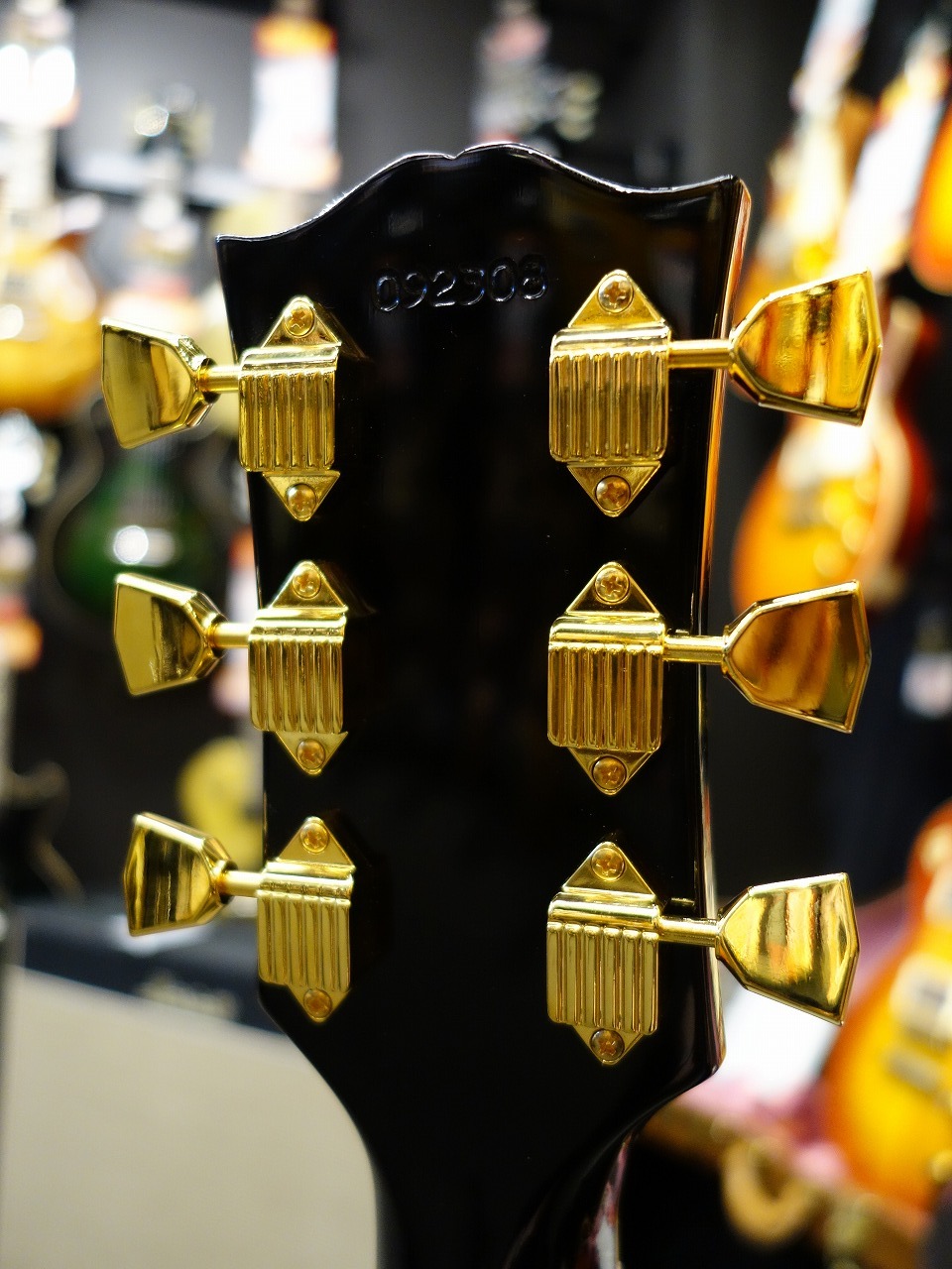 ギタプラブログ Guitar Planet Official Blog ギブソン編第百四十六回 68 Les Paul Custom ギタプラブログ Guitar Planet Official Blog ギブソン編第百四十六回 68 Les Paul Custom