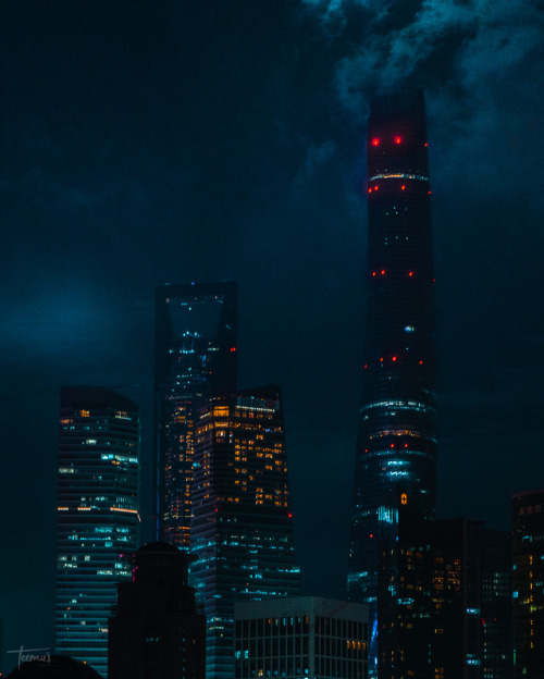 teemujpeg: Shanghai gave me some bladerunner vibes. Doesn’t hurt that china’s government is dystopian af… https://www.instagram.com/teemu.jpeg/ 