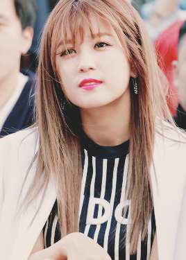 -bomi: ‘’ I’m so chic…I know it dear ’’