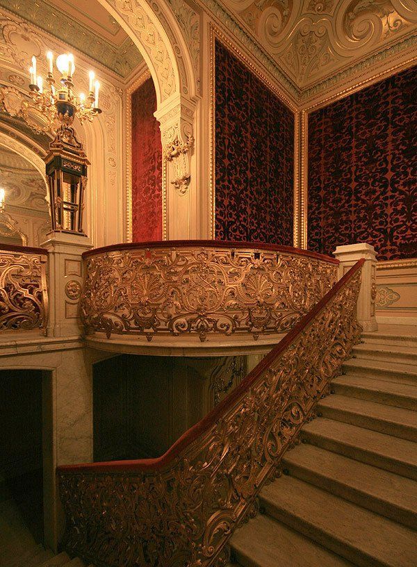 bonitavista:  St. Petersburg, Russiaphoto via angel