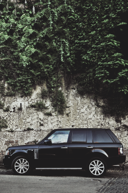 classyhustler:  Range Rover Sport | photographer 