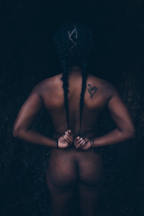 openbooks: “Front and Back 1″@lameilleurrr in Dawn Mine. San Gabriel Mountains, CA.