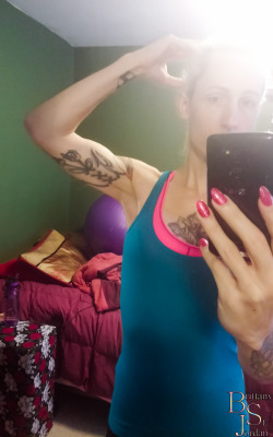 brittanystjordan:  Lots of tight burning muscle tissue from yesterday’s body pump class 