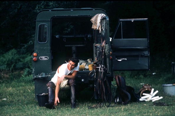 holdhard:  Prince Charles’ Land Rover doing double duty as a changing/ tack room