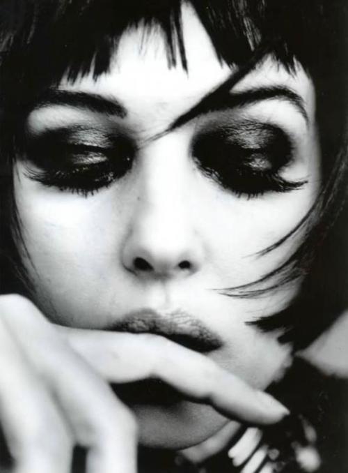 erocica:  Monica Bellucci by Ruven Afanador 