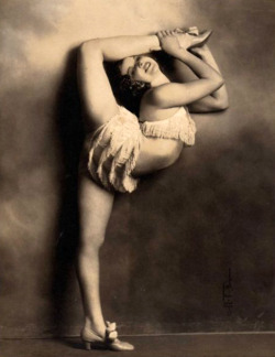  Circus contortionist 