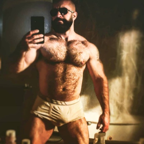 instamuscledaddies:  🔥@tars.bear.666 🔥https://www.instagram.com/p/CC3WKK8FIRe/?igshid=2dts4nuis2mw