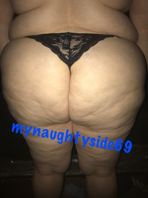 mynaughtyside6969:  I’m a big girl reblog if you big girls sexy….