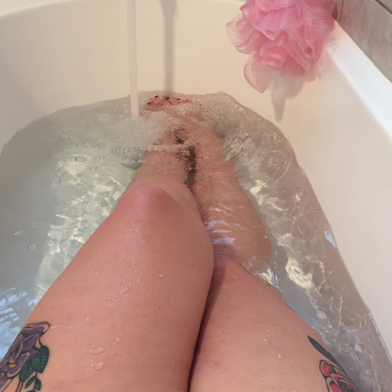 crybabydolly:  bath time w baby face ＼(^ω^＼)