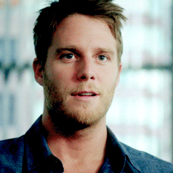 planet-onfire:    ➤ Jake McDorman as Brian Finch in Limitless S01E02 “Badge!