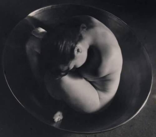 leggerezza-dell-essere:________ ph Ruth Bernhard * (via TumbleOn)
