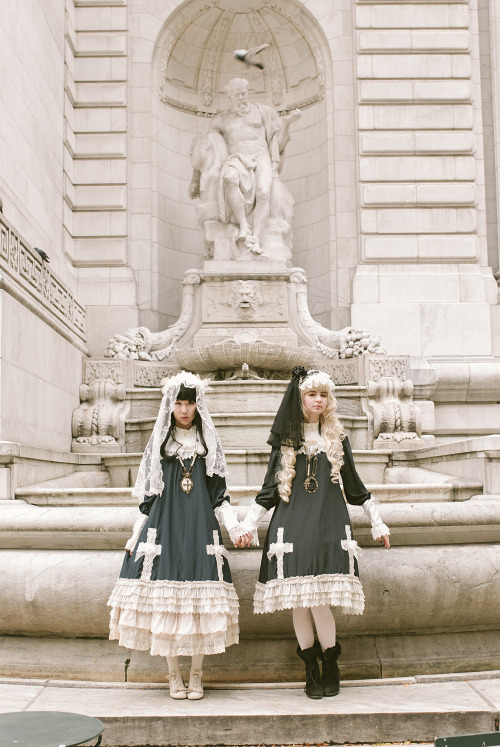 victorianme: ~Brides of the Eternal Light~ Black: ThisLittleDollyNavy: Victorianme Xin Lolita Photog