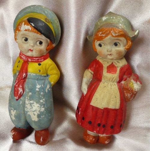 hazedolly: Shabby all-bisque antique penny dolls with bright, chippy paint: Dutch boy and Dutch girl