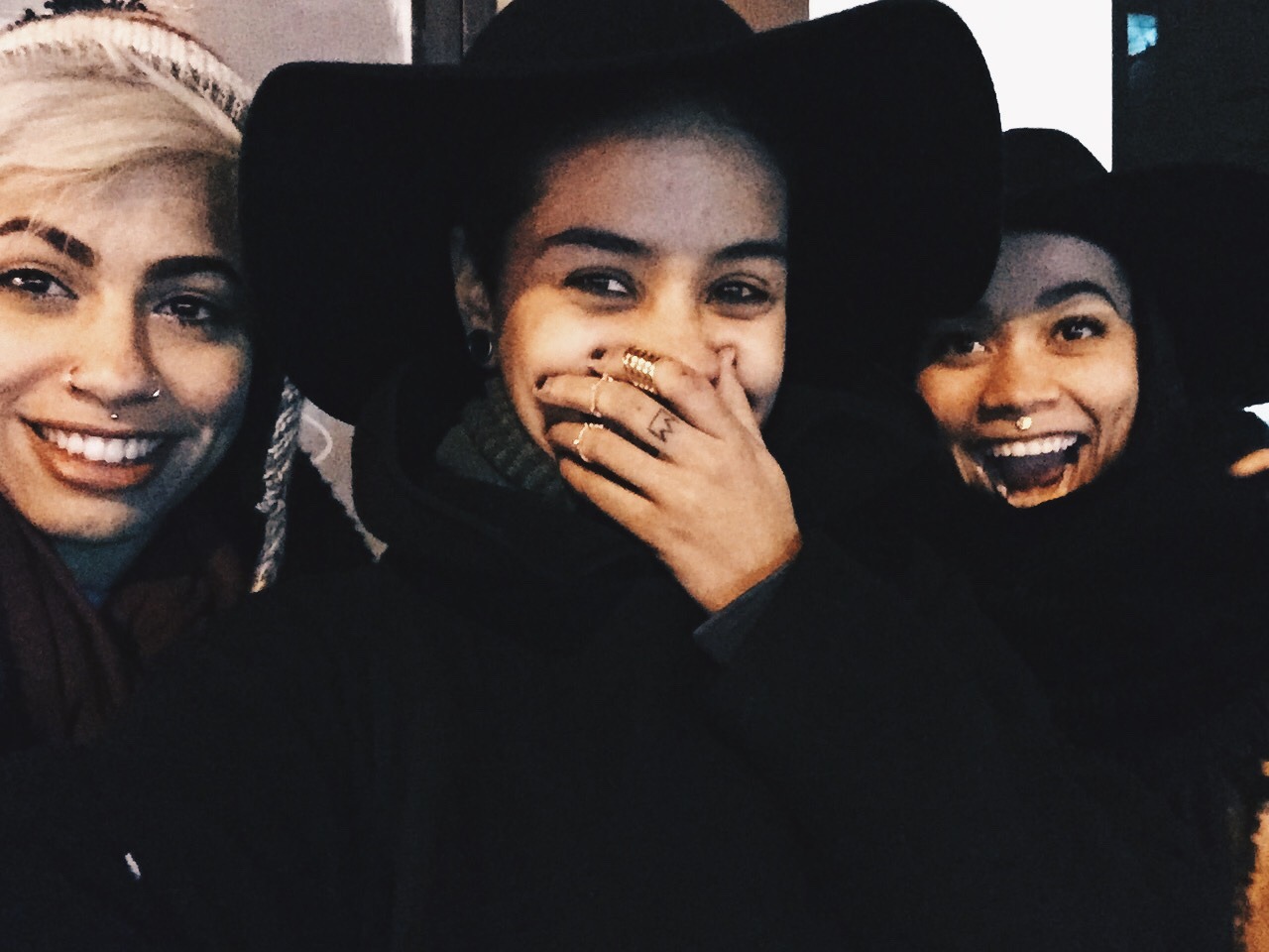 blksol:When care-free femmes get together, nothing is impossible.rabbitglitter -