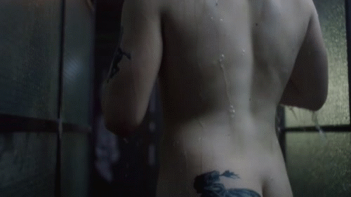 mensbuttsandass:  Taron Egerton