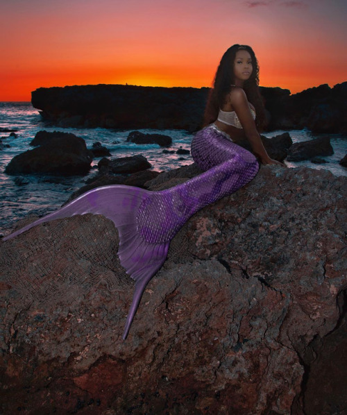 flyandfamousblackgirls:Amiyah Scott photographed by Angelina Venturella for Memoirs of A Mermaid (20