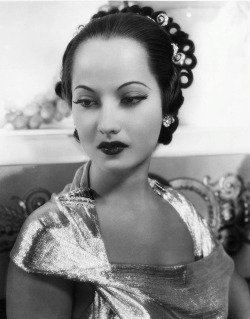 maudelynn:  Merle Oberon c.1934  original via http://www.ebay.co.uk 