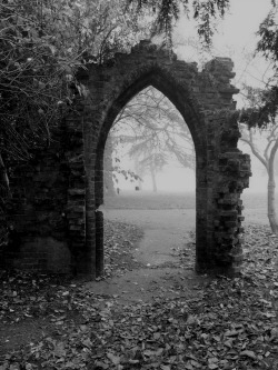 beckshein:  Ruined Arch in Mist, England