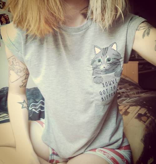 XXX mistydayandkittens:  Good afternoon, please photo