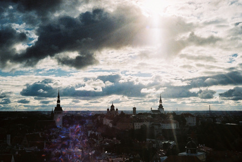 se17enteen:  City by M_NGN on Flickr. 