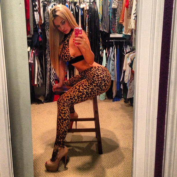 groove714:  J Kylie reposts…..she smoke!